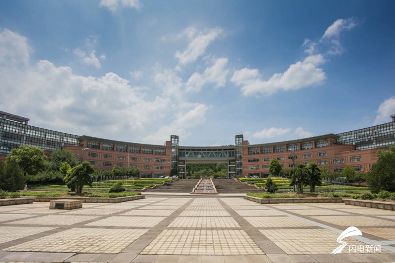 建造师培训：建筑行业的黄金敲门砖